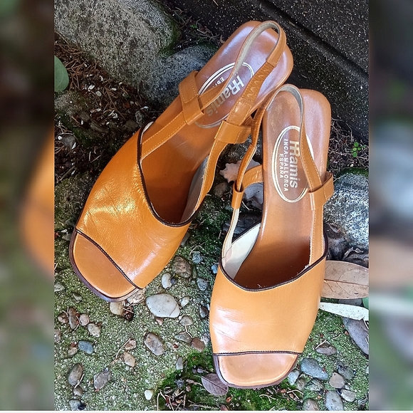 Real Leather Spanish Sandals - Picture 8 of 16